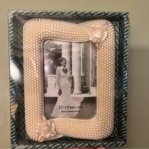 New in box vintage style picture frame
